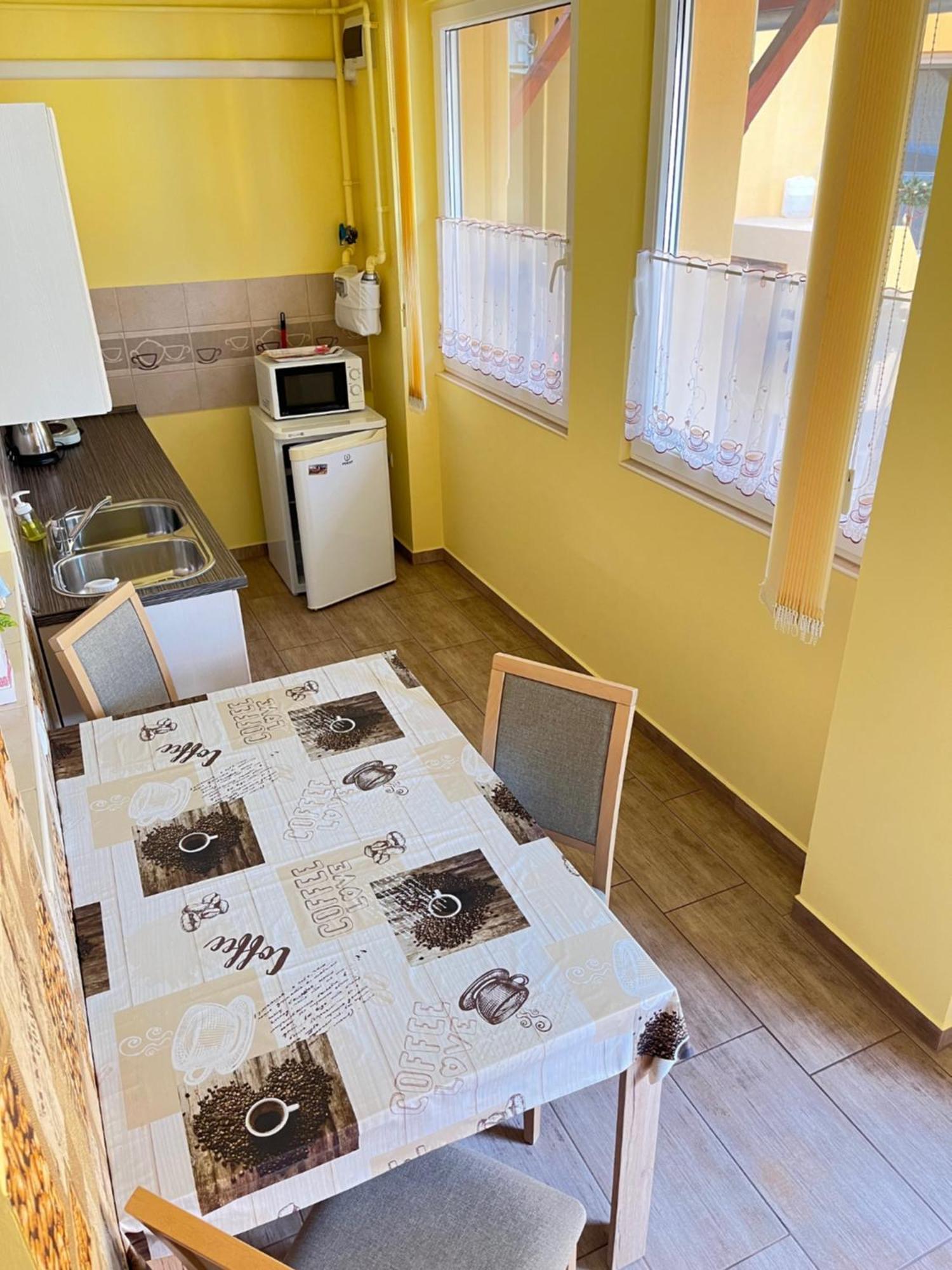 Gesztenye Apartman Мако Экстерьер фото