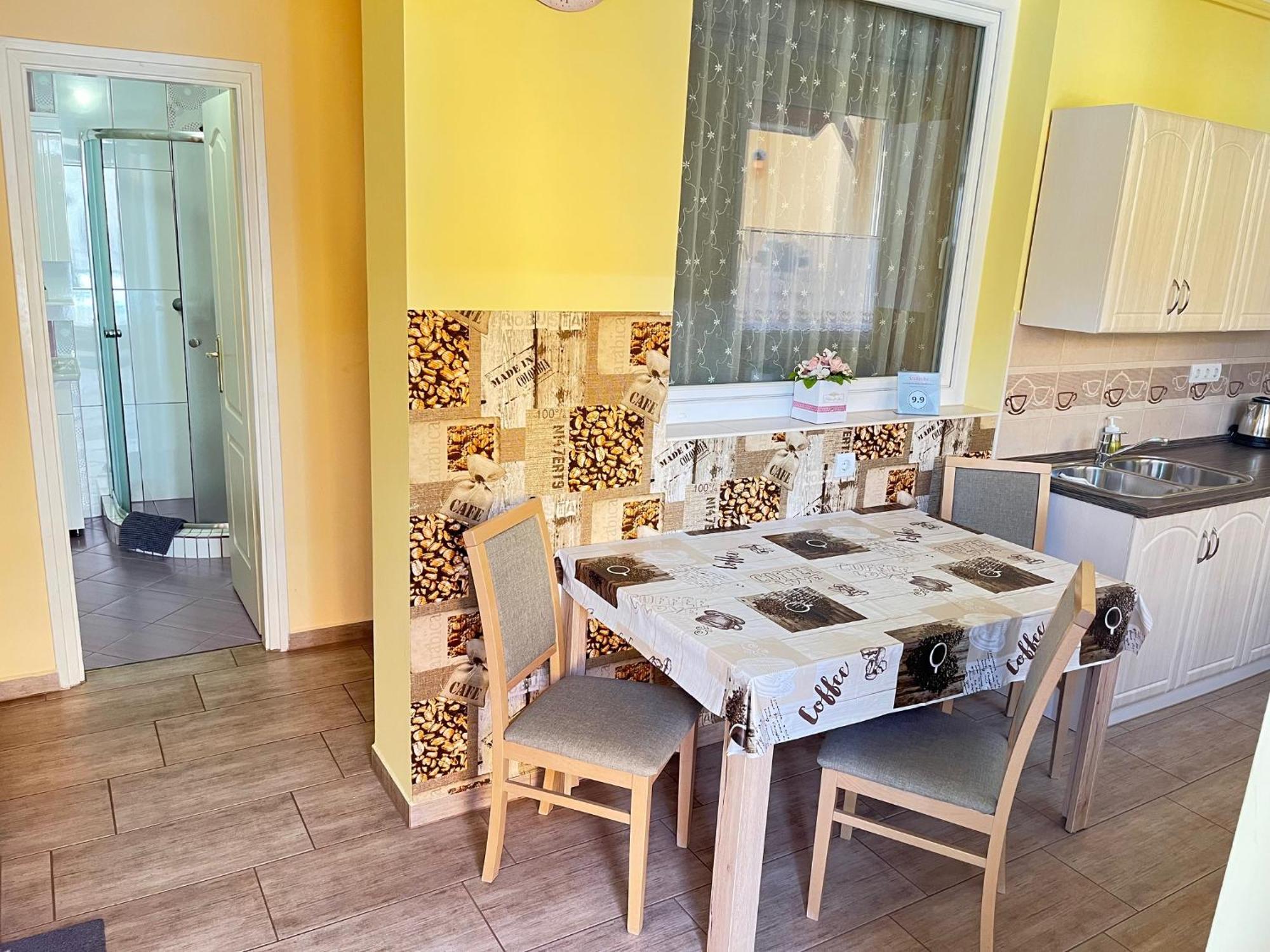 Gesztenye Apartman Мако Экстерьер фото