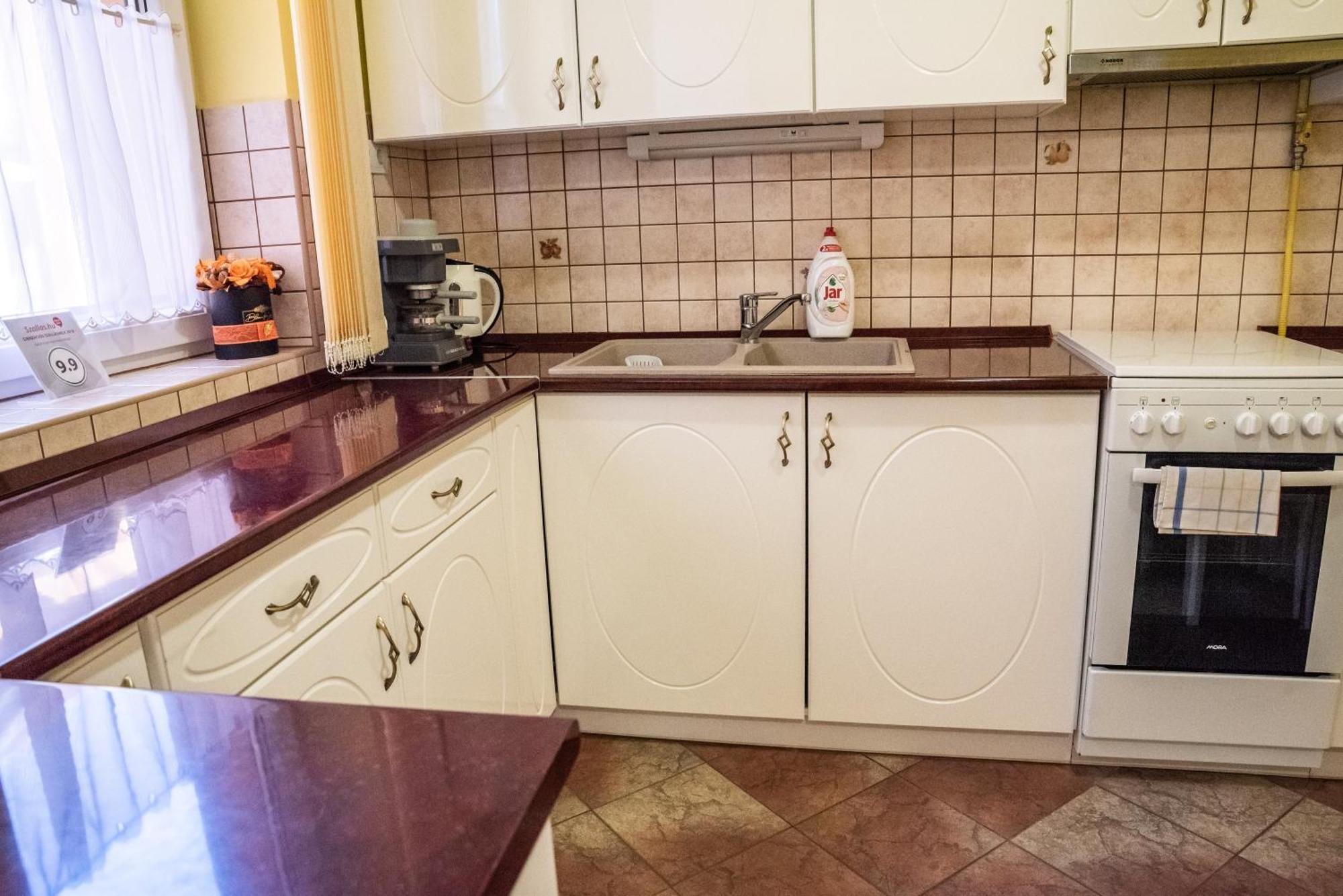 Gesztenye Apartman Мако Экстерьер фото
