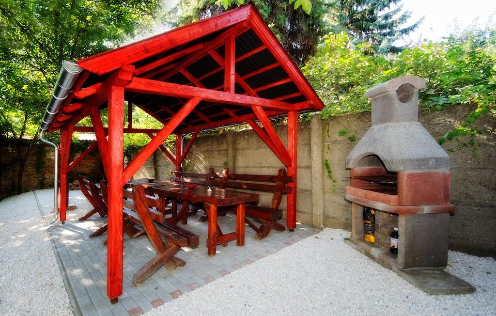 Gesztenye Apartman Мако Экстерьер фото